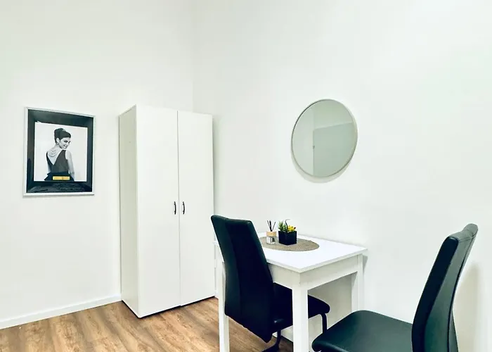 Spacious 5br Living Near Atzgersdorf Station
