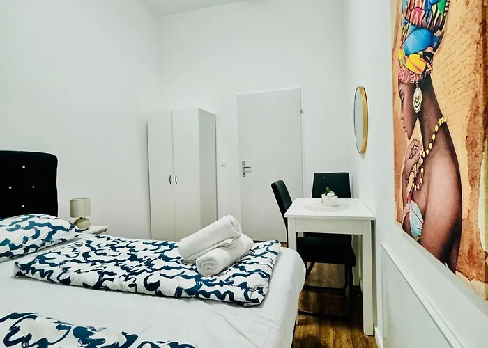 Spacious 5br Living Near Atzgersdorf Station Відень