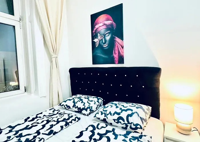 Spacious 5br Living Near Atzgersdorf Station *