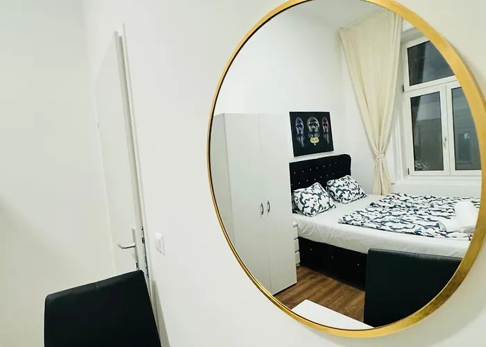 Spacious 5br Living Near Atzgersdorf Station Апартаменти Відень