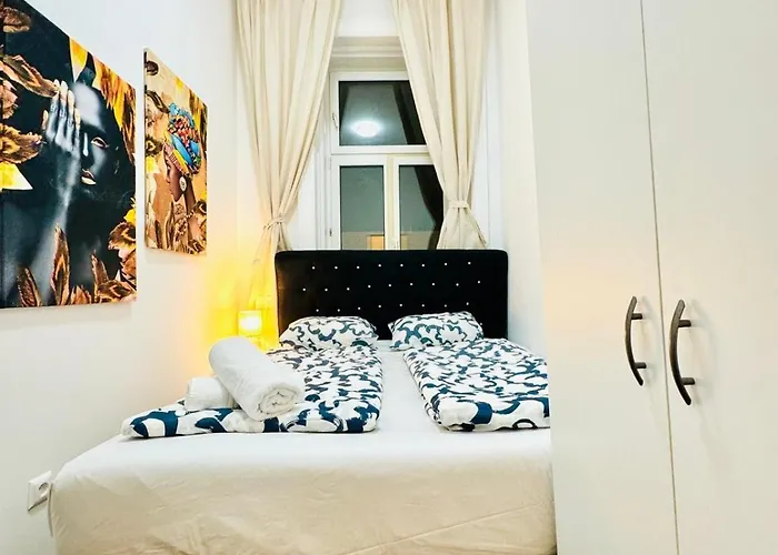Spacious 5br Living Near Atzgersdorf Station Апартаменти *