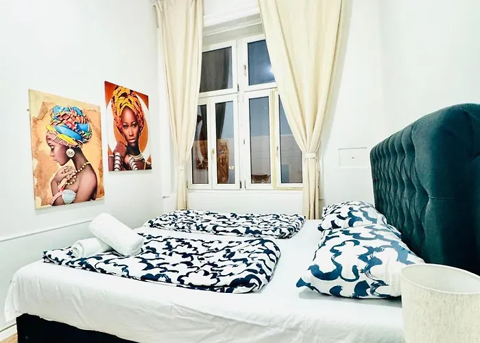 Spacious 5br Living Near Atzgersdorf Station * Відень